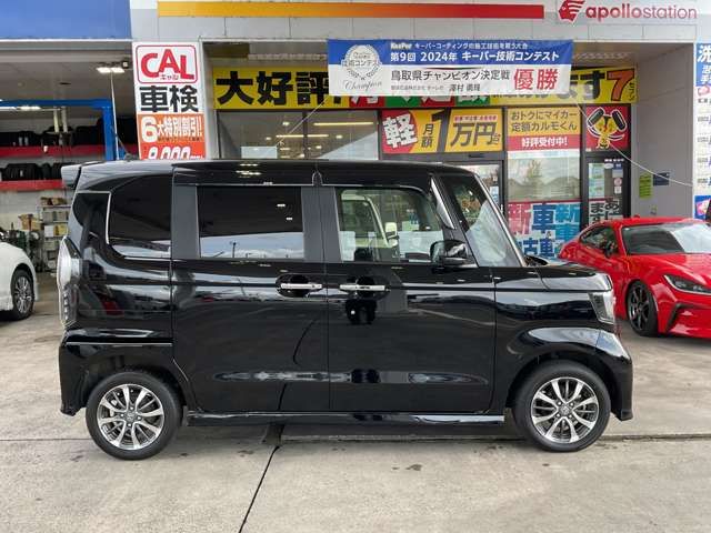 HONDA N BOX CUSTOM 4WD 2022