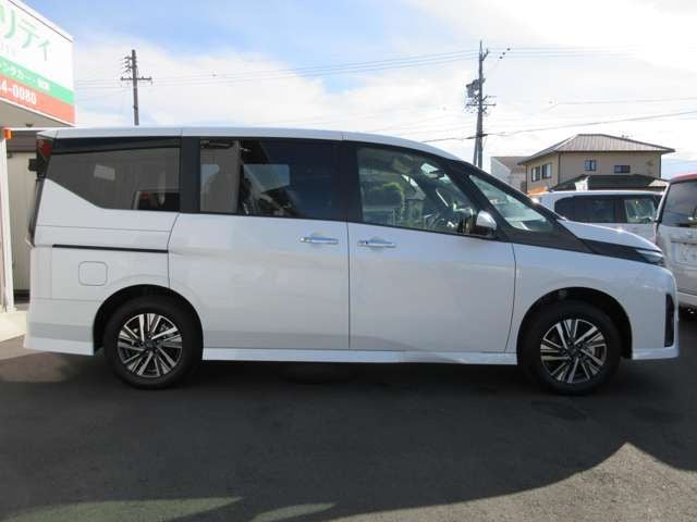 NISSAN SERENA  WG 4WD 2025