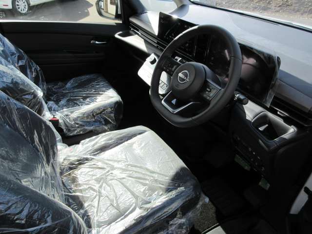 NISSAN SERENA  WG 4WD 2025