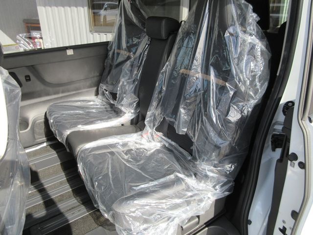 NISSAN SERENA  WG 4WD 2025