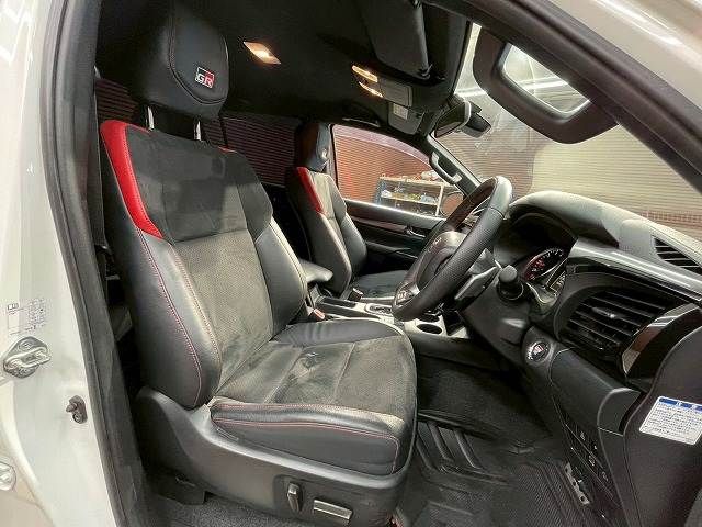 TOYOTA HILUX 4WD 2022