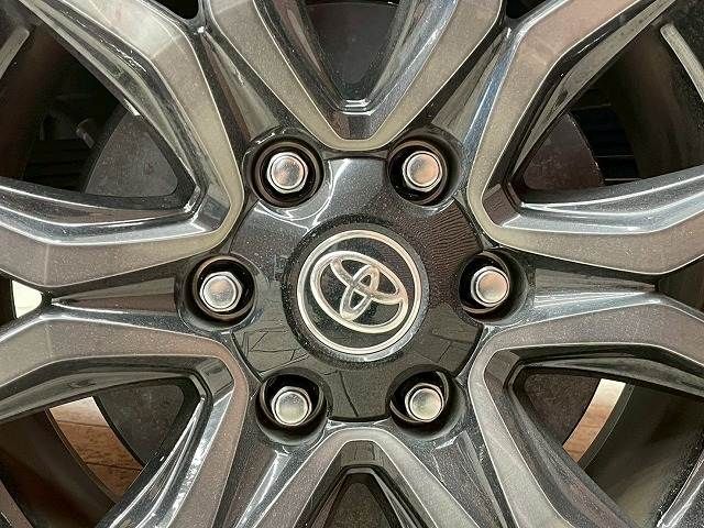 TOYOTA HILUX 4WD 2022