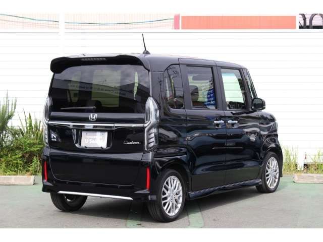 HONDA N BOX CUSTOM 2022