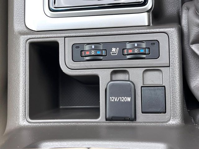 TOYOTA LANDCRUISER PRADO 2023