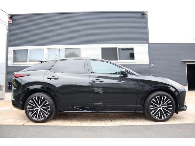 TOYOTA LEXUS RZ450e 2023