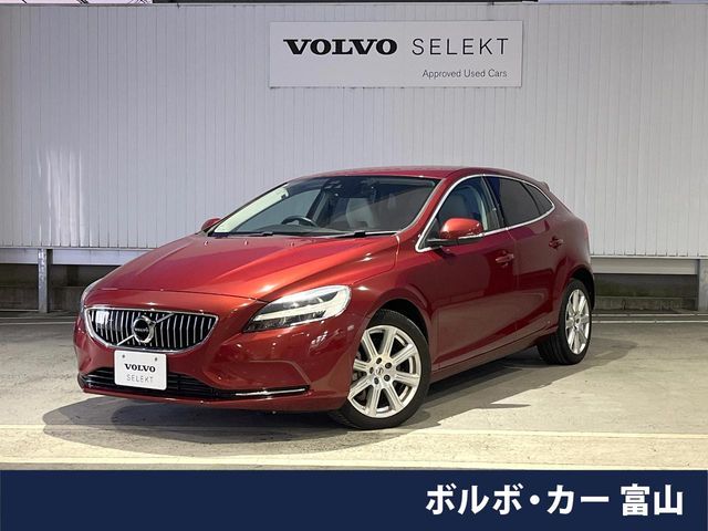 VOLVO VOLVO V40 2017