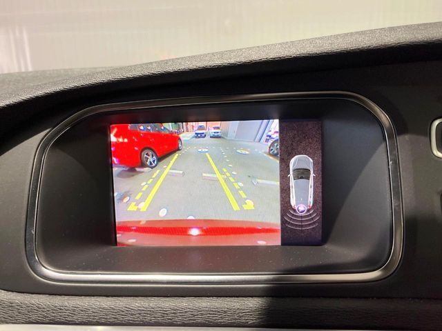 VOLVO VOLVO V40 2017