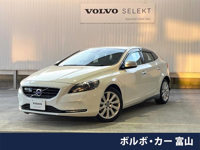 VOLVO VOLVO V40 2013