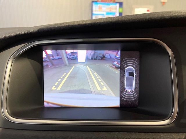 VOLVO VOLVO V40 2013