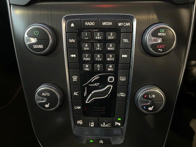 VOLVO VOLVO V40 2013