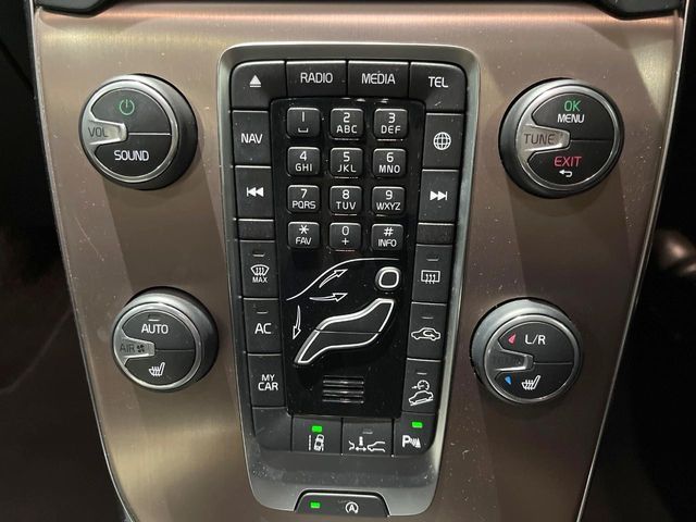 VOLVO VOLVO V40 CROSS COUNTRY 2017