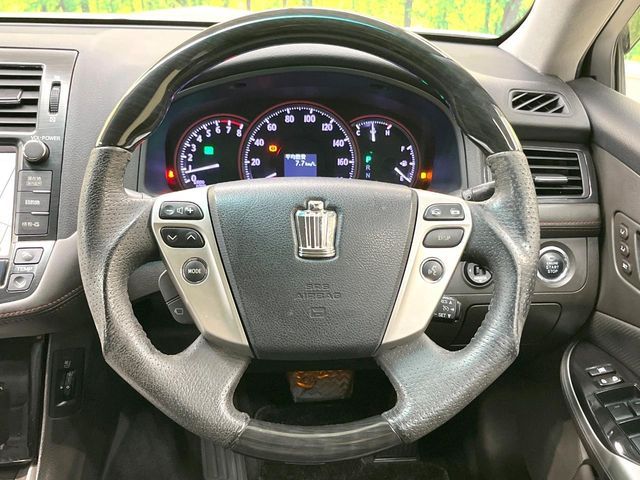 TOYOTA CROWN sedan 2010