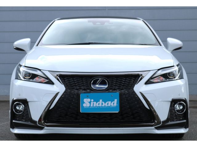 TOYOTA LEXUS CT200h 2018