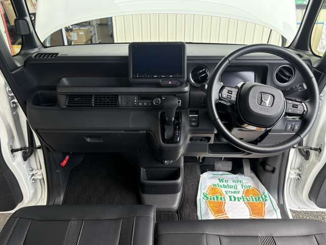 HONDA N BOX CUSTOM 2023