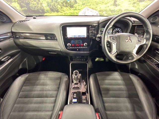 MITSUBISHI OUTLANDER PHEV 2019