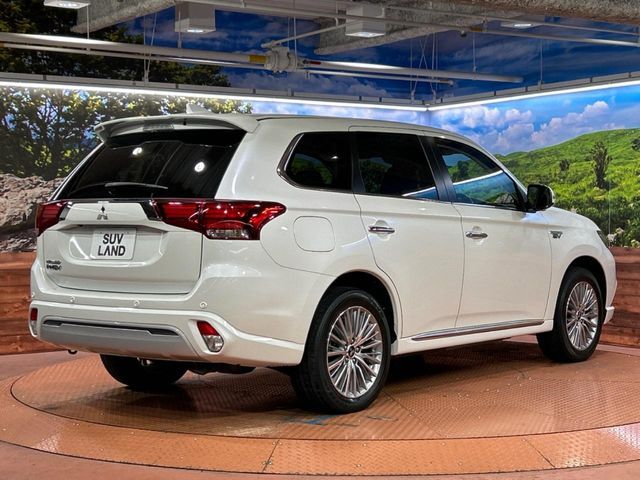 MITSUBISHI OUTLANDER PHEV 2019
