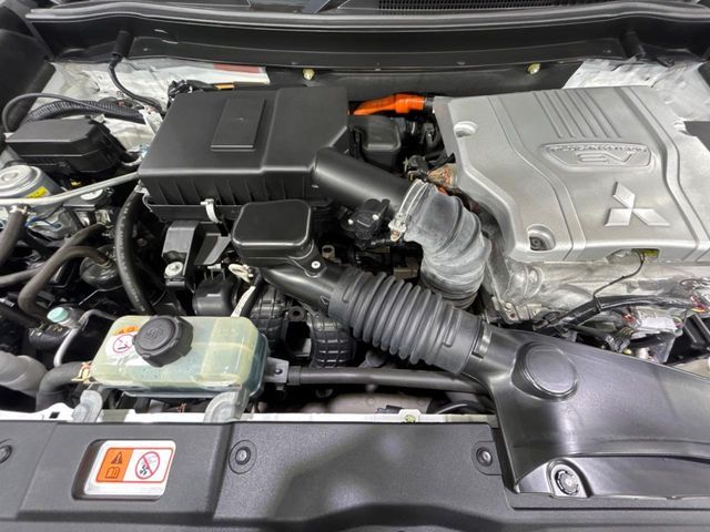 MITSUBISHI OUTLANDER PHEV 2019