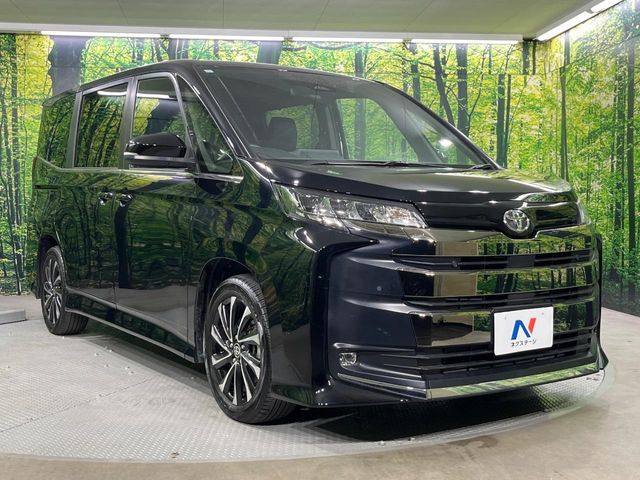 TOYOTA NOAH 2023