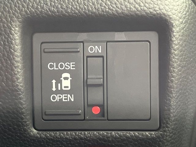 HONDA N BOX CUSTOM 2018