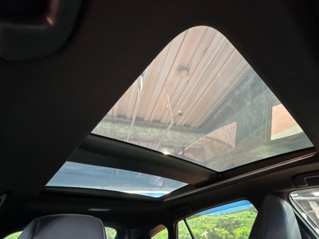 TOYOTA HARRIER HYBRID 2021