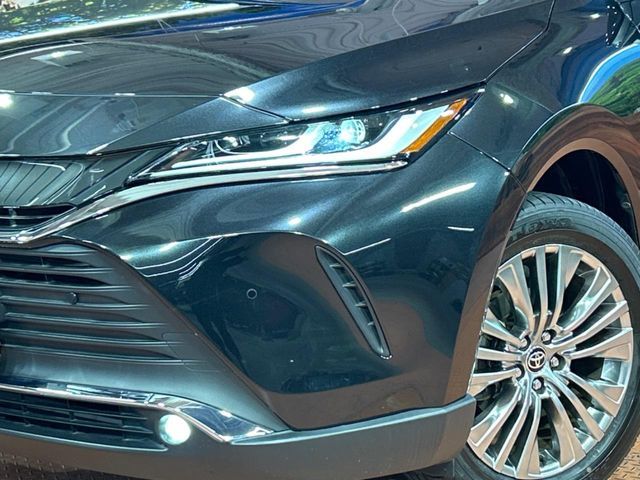 TOYOTA HARRIER HYBRID 2021
