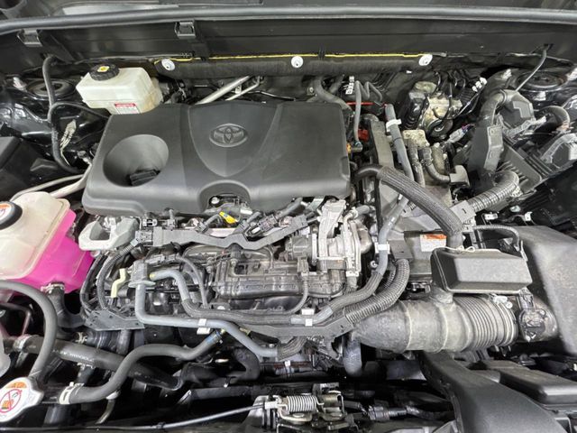 TOYOTA HARRIER HYBRID 2021