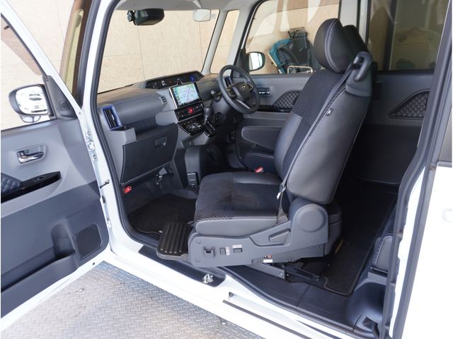 DAIHATSU TANTO CUSTOM 2020