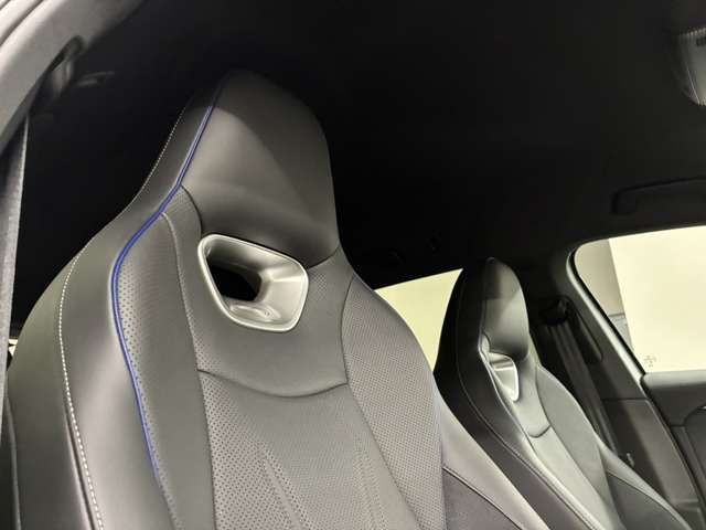 VOLKSWAGEN VOLKSWAGEN PASSAT wagon 2025