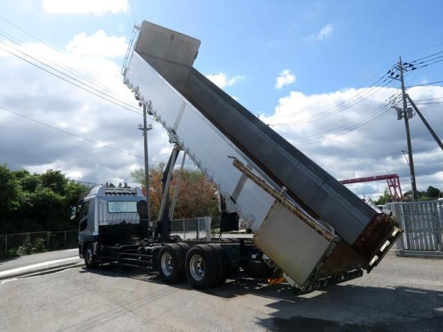 MITSUBISHI FUSOU SUPER GREAT 2014