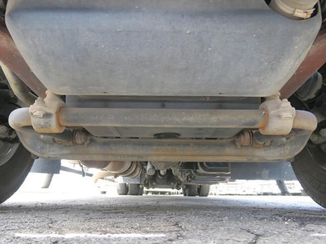 MITSUBISHI FUSOU SUPER GREAT 2014