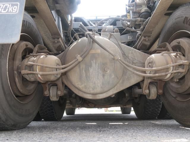 MITSUBISHI FUSOU SUPER GREAT 2016