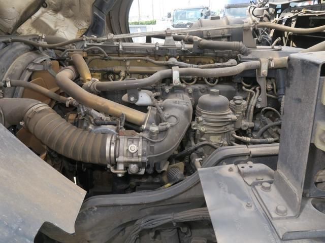 MITSUBISHI FUSOU SUPER GREAT 2016