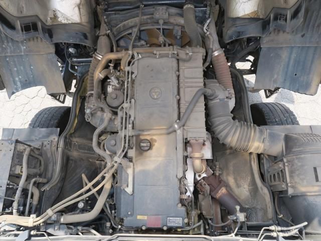 MITSUBISHI FUSOU SUPER GREAT 2016