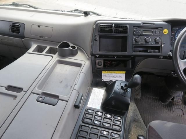 MITSUBISHI FUSOU SUPER GREAT 2016