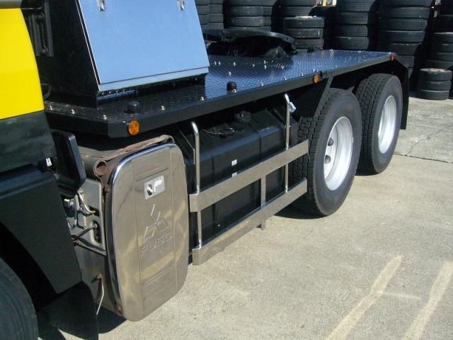 MITSUBISHI FUSOU SUPER GREAT 2015