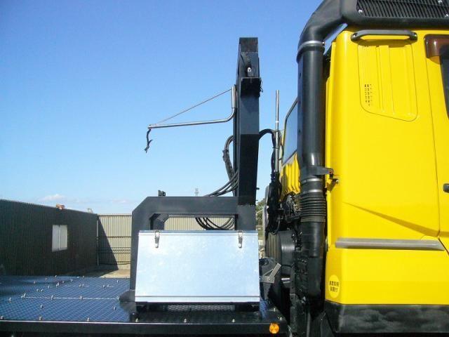 MITSUBISHI FUSOU SUPER GREAT 2015