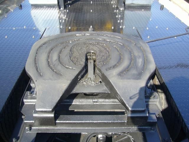 MITSUBISHI FUSOU SUPER GREAT 2015