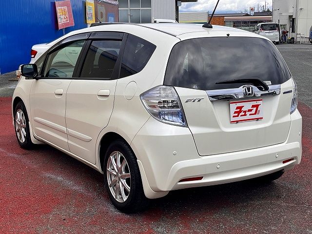 HONDA FIT HYBRID 2010
