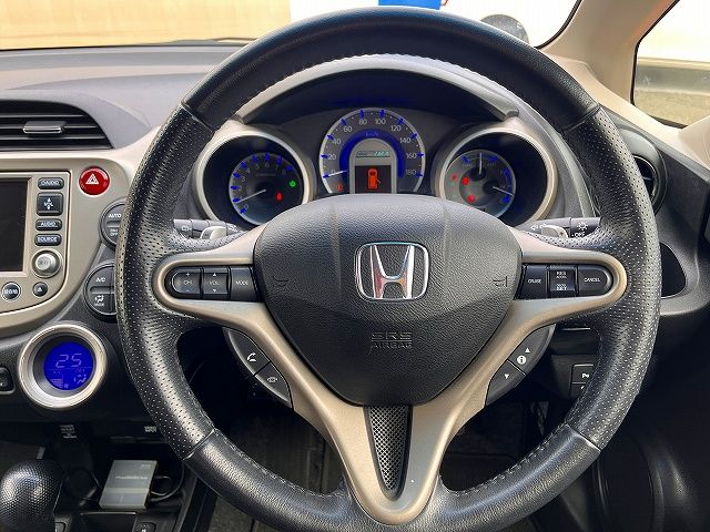 HONDA FIT HYBRID 2010