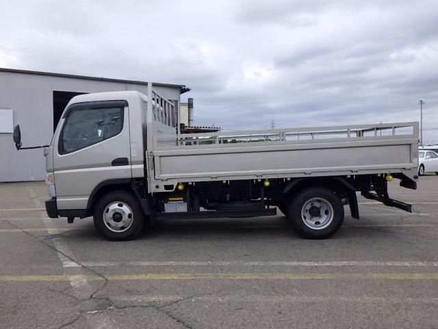 MITSUBISHI CANTER 2021