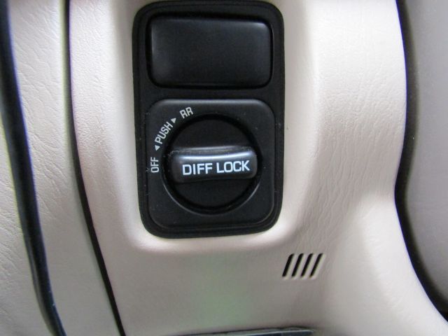 TOYOTA LANDCRUISER wagon 2001