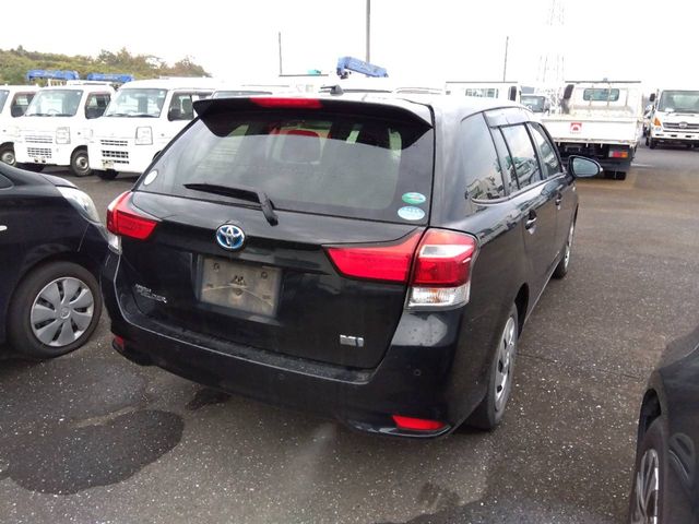 TOYOTA COROLLA FIELDER HYBRID 2018