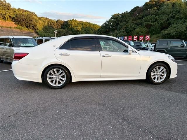 TOYOTA CROWN sedan hybrid 2014