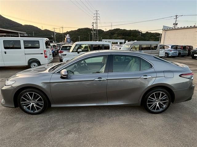 TOYOTA CAMRY HYBRID 2022