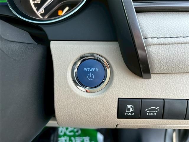 TOYOTA CAMRY HYBRID 2022