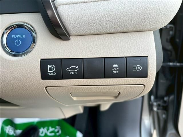 TOYOTA CAMRY HYBRID 2022