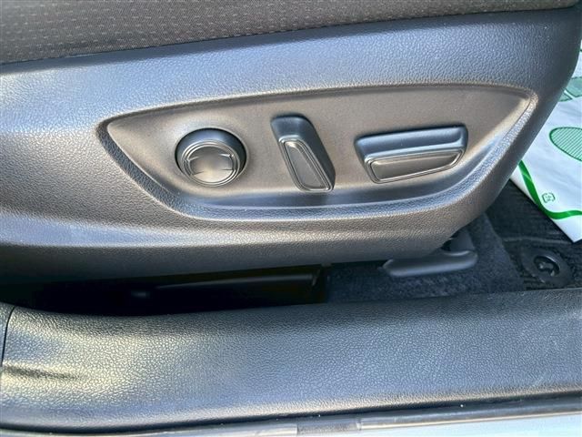 TOYOTA PRIUS PHV 2022