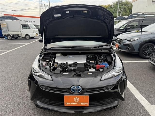 TOYOTA PRIUS 2021
