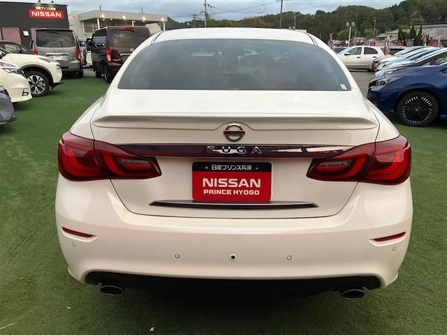 NISSAN FUGA 2023