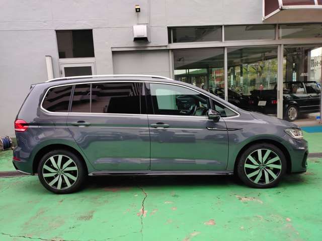 VOLKSWAGEN VOLKSWAGEN GOLF TOURAN 2022